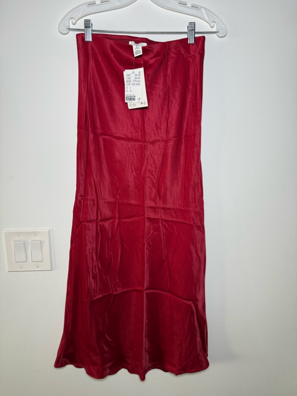 NWT H&M Scarlet Satin Slip Skirt